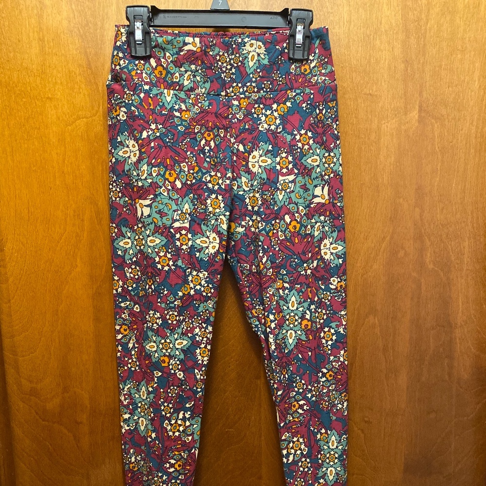 NWOT OS Lularoe leggings